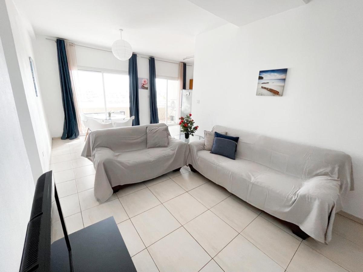 Apartment Capella, Larnaca Buitenkant foto